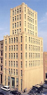 Spectrum Metropolitan Building -- HO Scale Model Railroad Building -- #88003